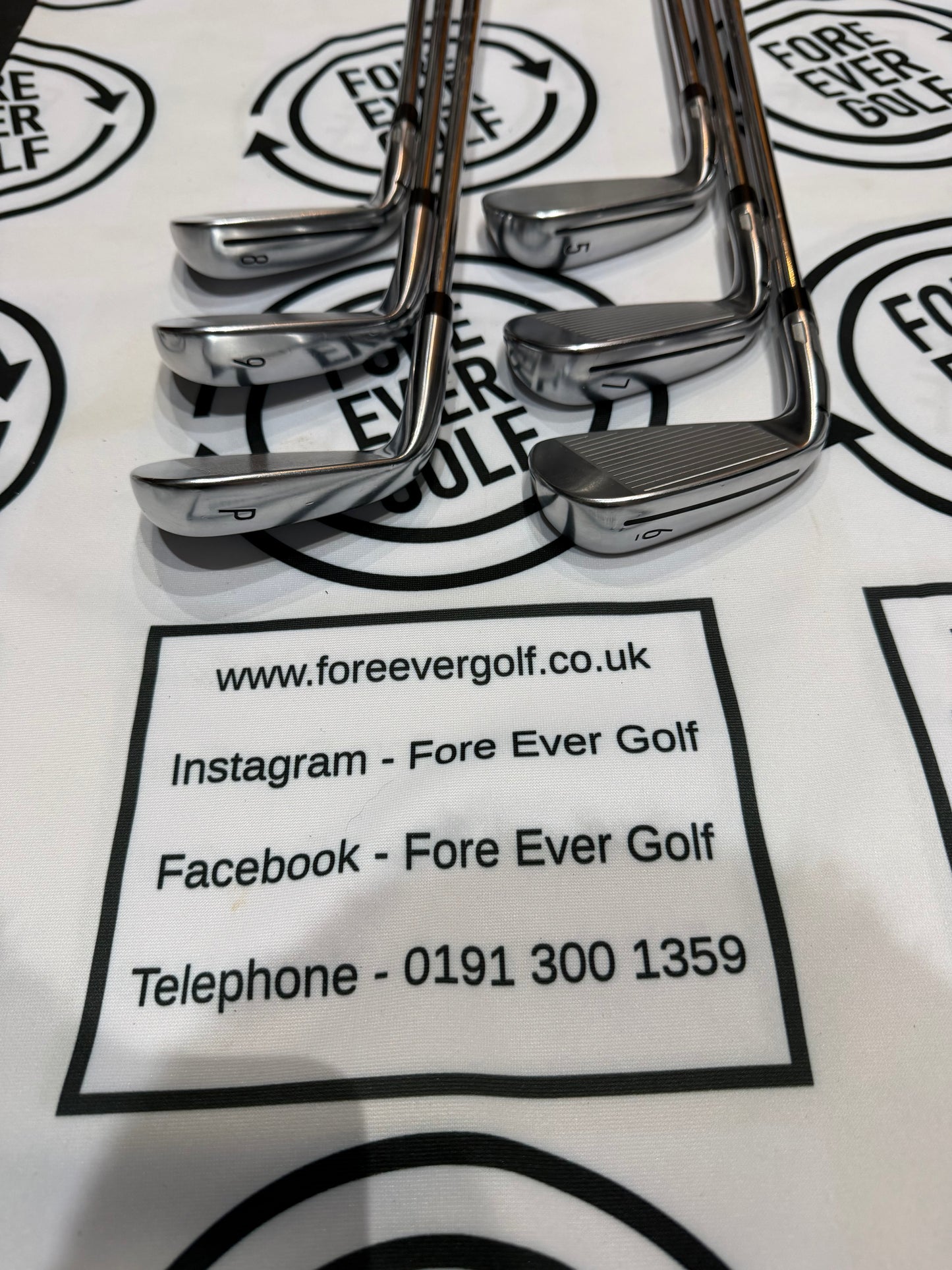 TAYLORMADE Qi IRONS / 5 - PW / RH / 85g Stiff Flex