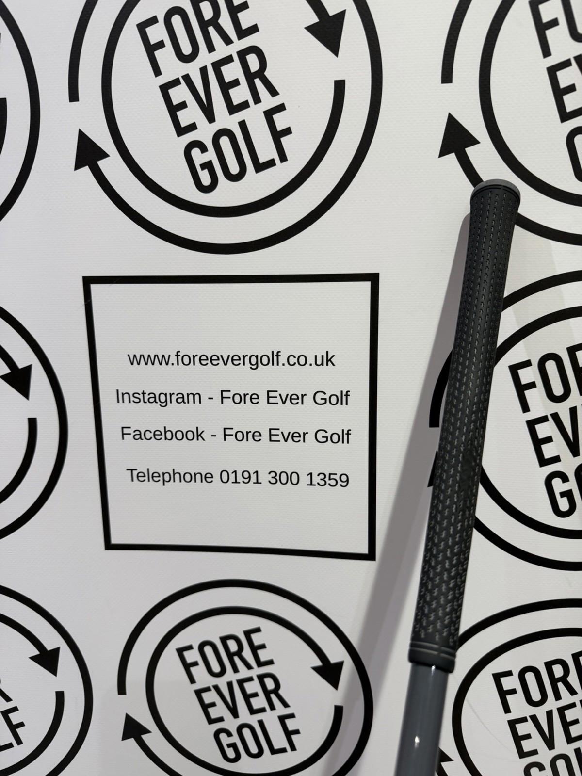 CLEVELAND LAUNCHER HB TURBO DRIVER / 10.5 Deg / RH / DRAW MODEL / 50g Reg Flex