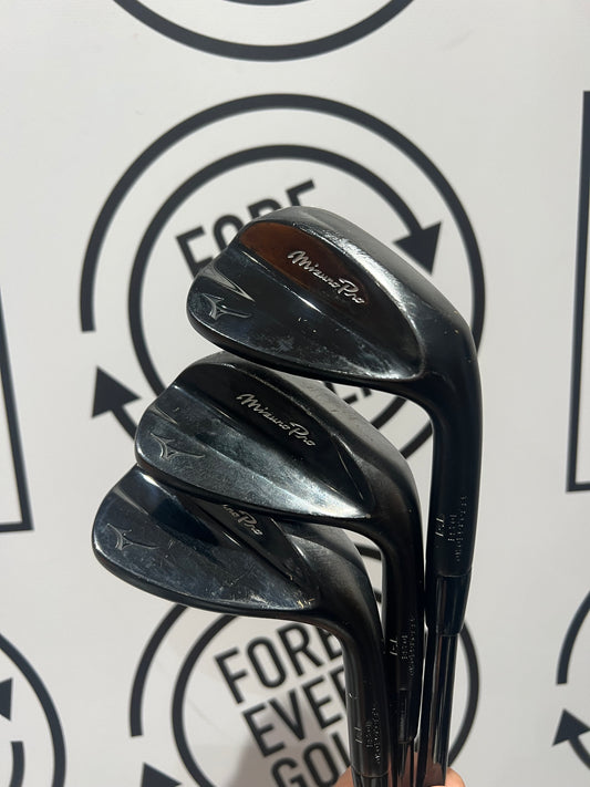 MIZUNO PRO T-1 WEDGES / 50,54,58 / RH / 115g Wedge Flex / Black - Black