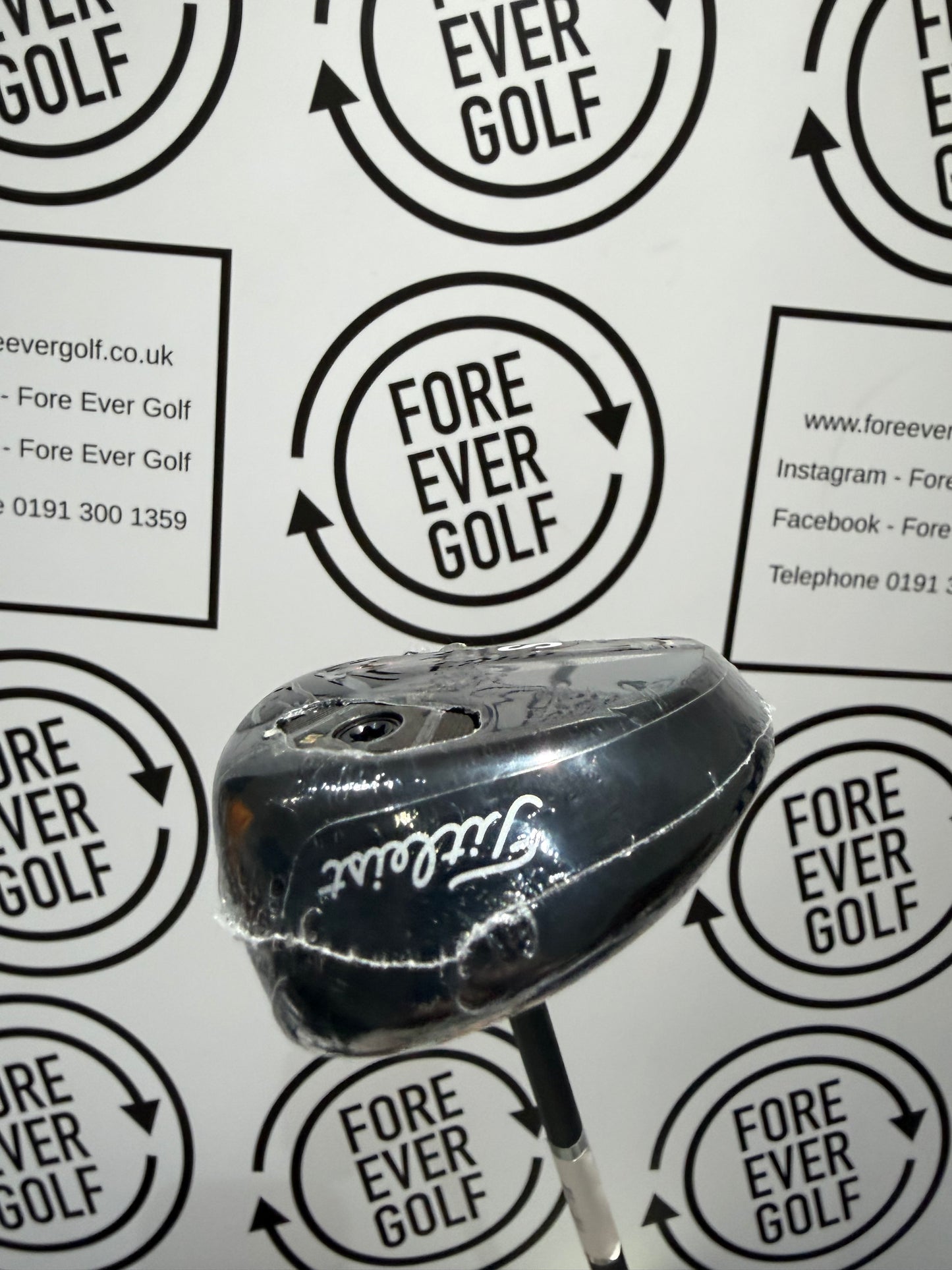 TITLEIST GT2 3 HYBRID / 18 Degree / RH / 80g Stiff Flex