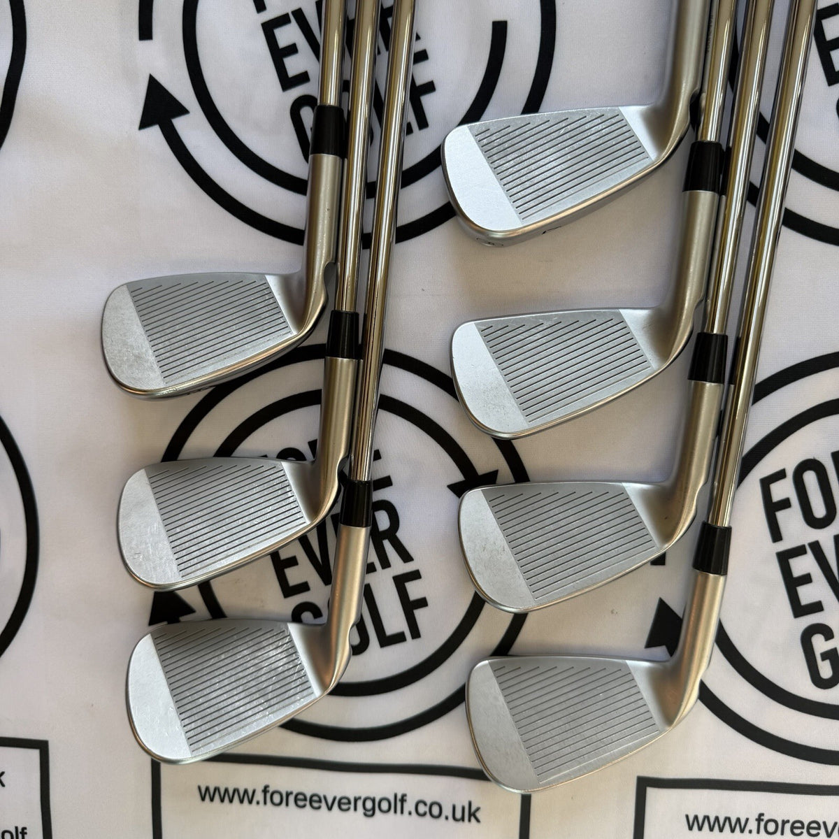 PING i230 IRONS / 4 - PW / Black Dot / Mens RH / 98g Reg Flex / V.GOOD USED