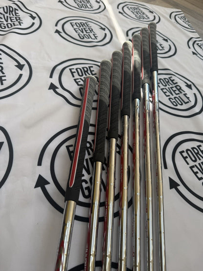 CALLAWAY APEX Ai200 IRONS / 5 - PW + AW / RH / 105g Reg Flex / V.GOOD USED