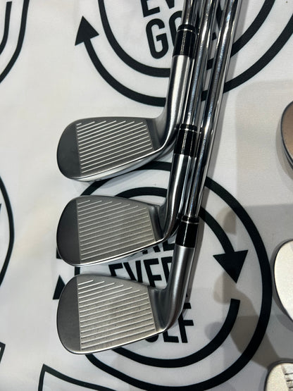 CALLAWAY APEX Ai200 IRONS / 5 - PW / RH / 90g Reg Flex