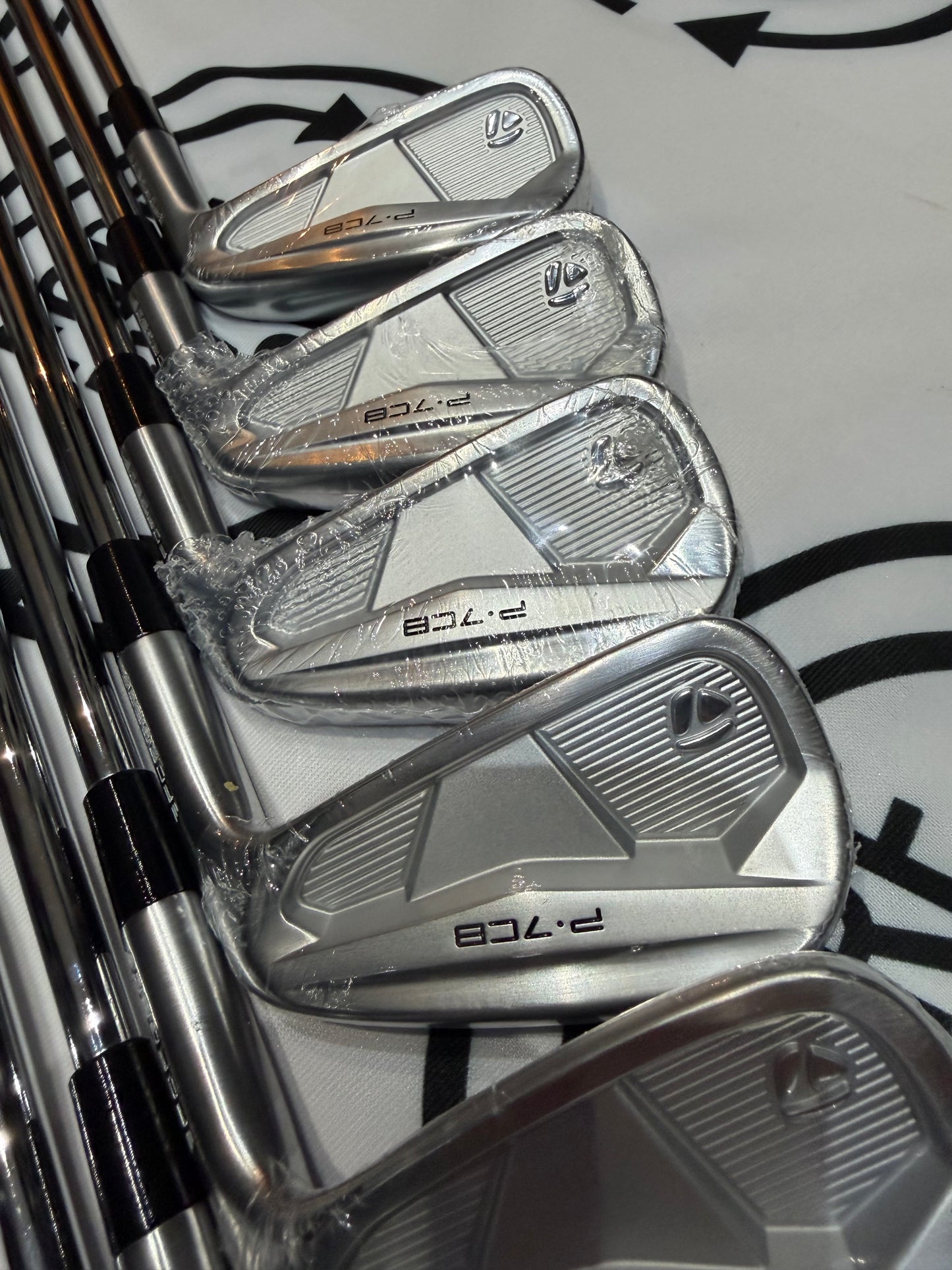 TAYLORMADE P7CB IRONS / 4 - PW / RH / Project X 6.0 Stiff Flex