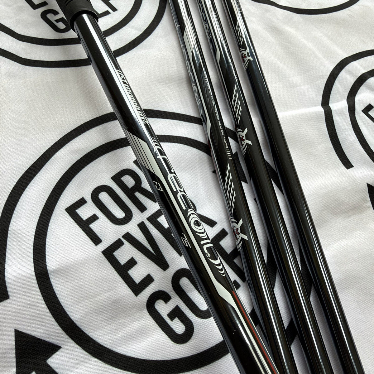 PXG 0311 XP (GEN 7) IRONS / 7 - PW / Mens RH / 75g Reg Flex Graphite Shafts
