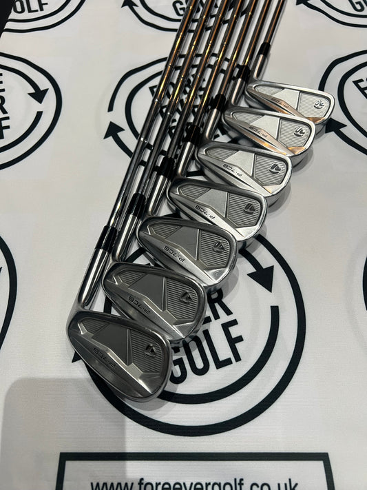 TAYLORMADE P7CB IRONS / 4 - PW / MENS RH / 115g Stiff Flex