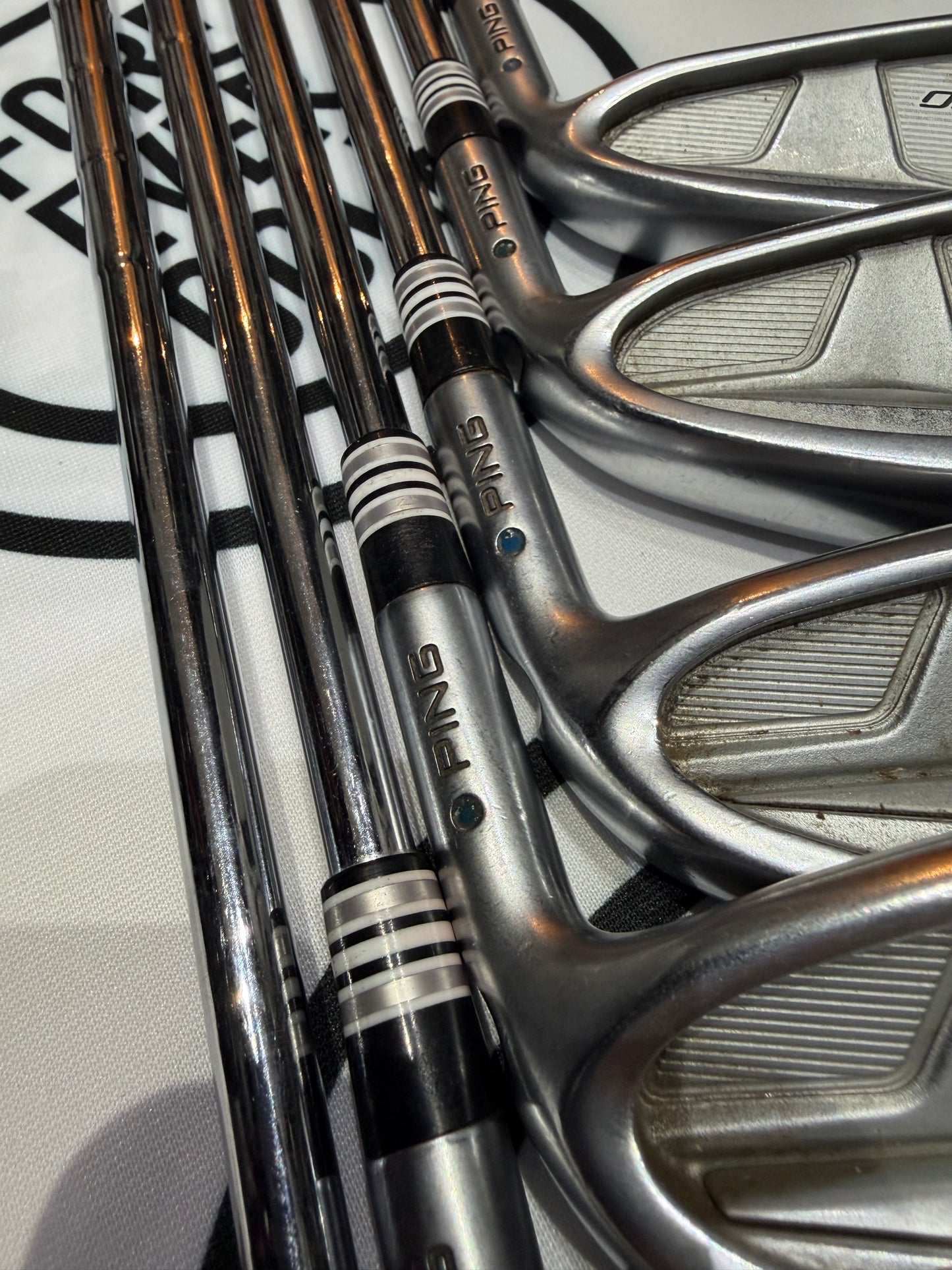 PING i200 IRONS / 5 - PW / Blue Dot / RH / 120g Stiff Flex