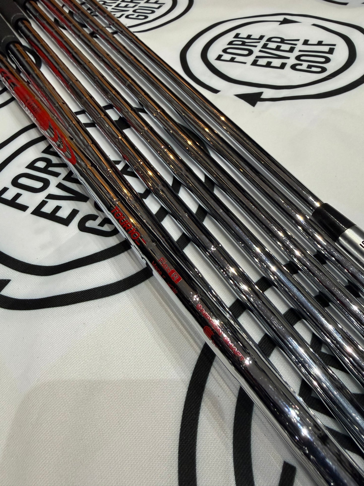 PING i530 IRONS / 5 - UW / BLACK DOT / RH / 105g Reg Flex