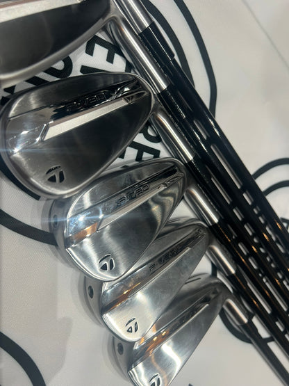 TAYLORMADE P790 (2025) IRONS / 6 - AW / RH / 65g Reg Graphite Shafts