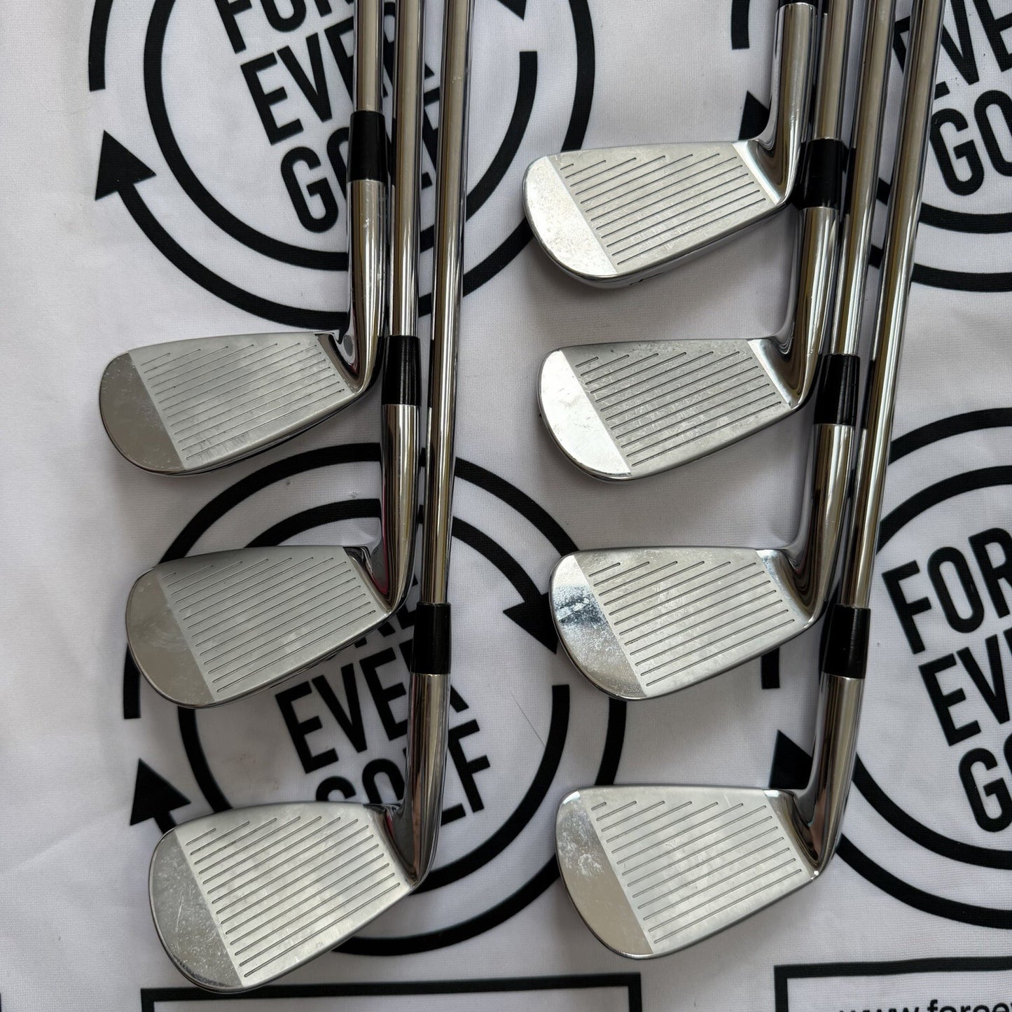 MIZUNO MP-64 IRONS / 4 - PW / Mens RH / NS PRO 950GH Reg Flex / MINT USED