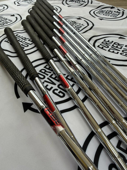 TAYLORMADE M2 IRONS / 5 - PW + GW + SW + LW (9 clubs) / 90g Reg Flex / RH / GOOD