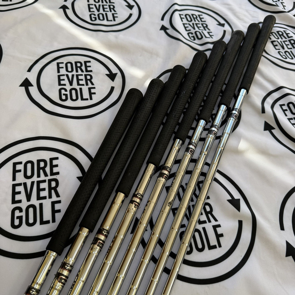 TAYLORMADE 200 STEEL IRONS / 4 - SW / Mens FH / 80g Reg Flex / GOOD USED