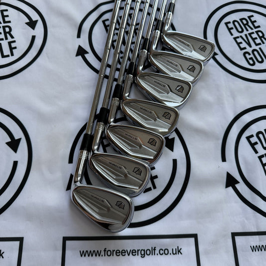 WILSON STAFF MODEL CB IRONS (2024) / 4 - PW / Mens RH / 115g Stiff Flex / V.GOOD