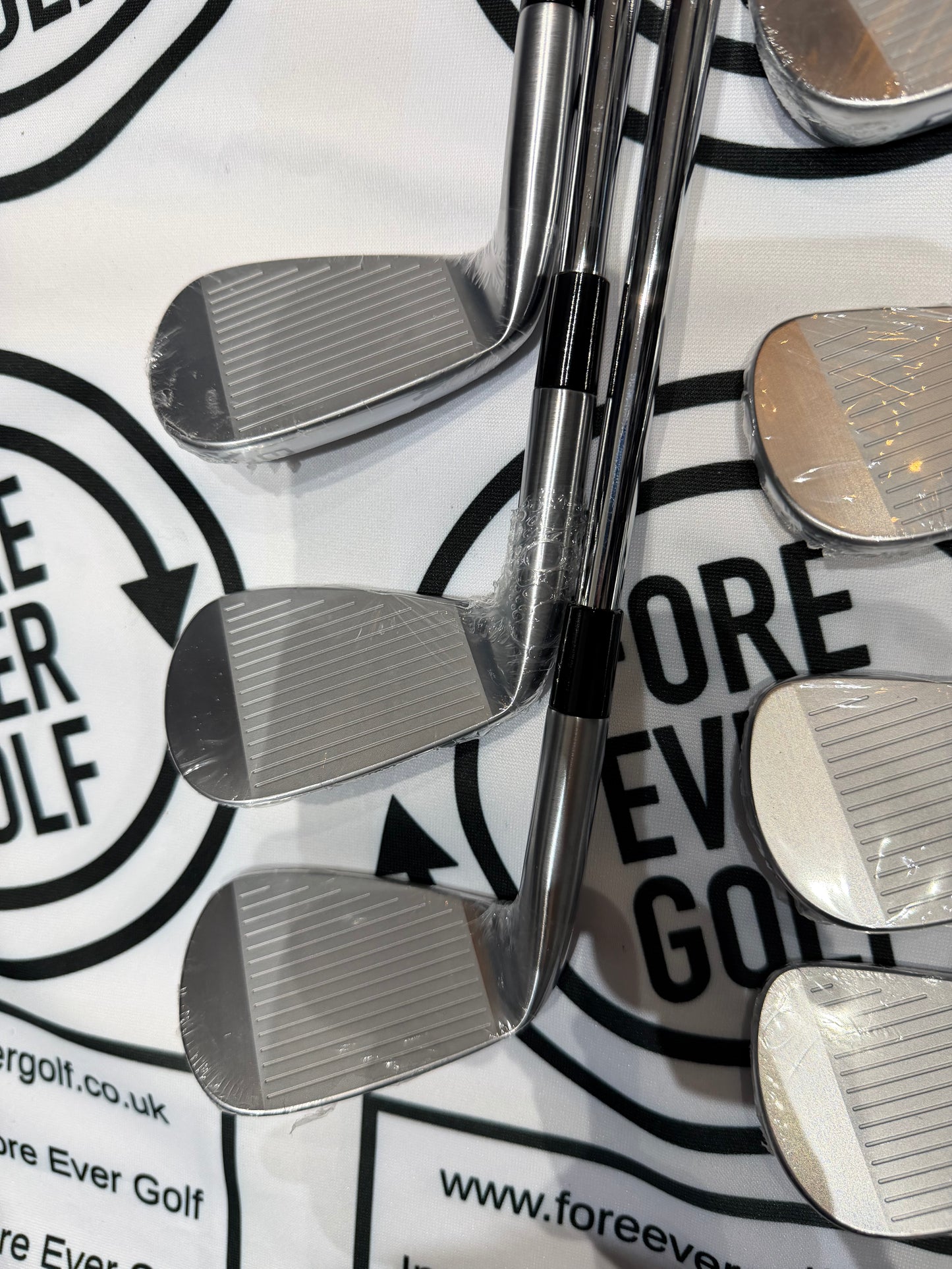 TAYLORMADE P7CB IRONS / 4 - PW / RH / Project X 6.0 Stiff Flex