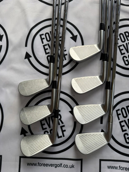 MIZUNO JPX 919 FORGED IRONS / 4 - PW / Mens RH / 105g Reg Flex / OK USED