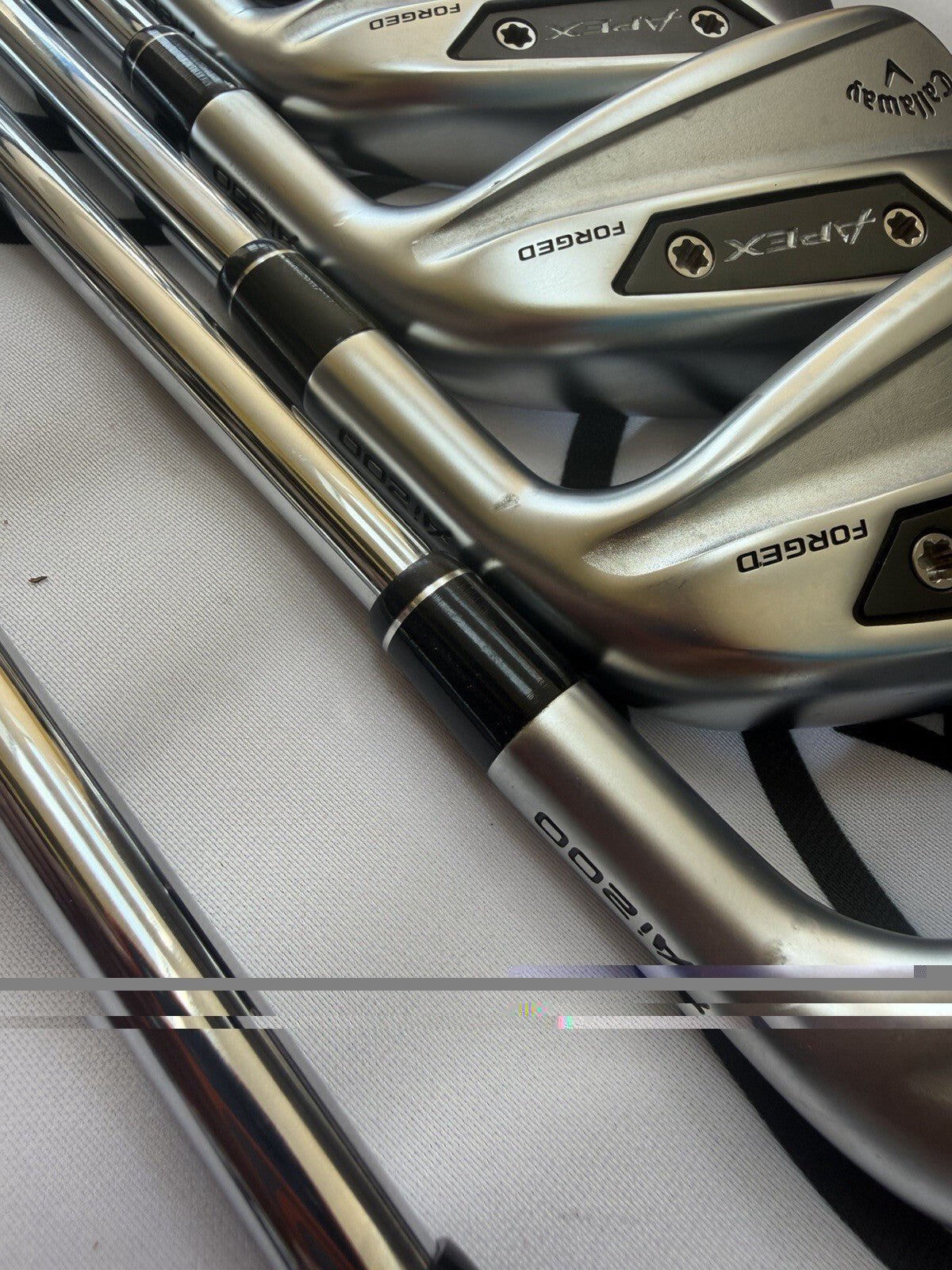 CALLAWAY APEX Ai200 IRONS / 5 - PW + AW / RH / 105g Reg Flex / V.GOOD USED