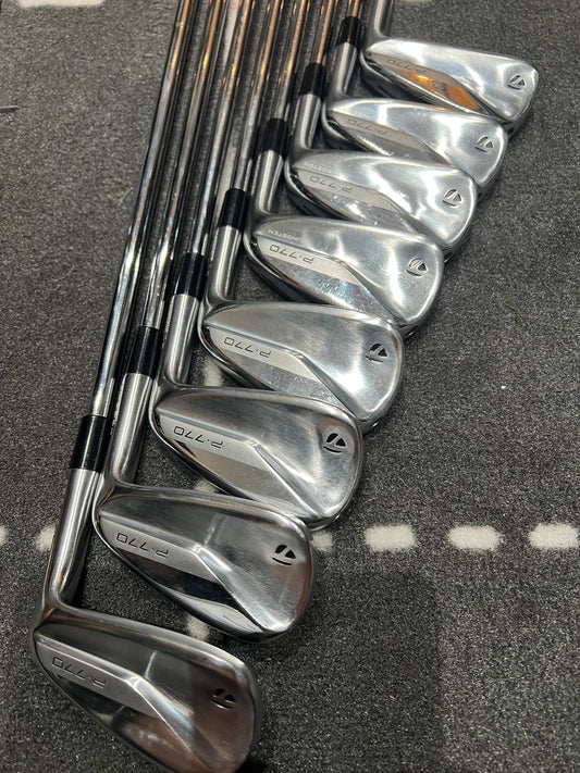 TAYLORMADE P770 (2020) IRONS / 4 - AW / RH / Regular Flex