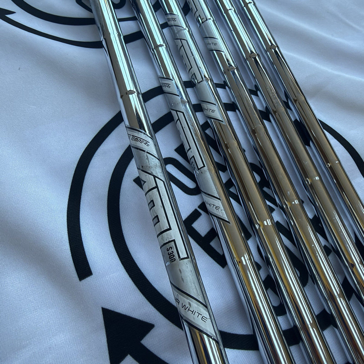 TITLEIST T100s IRONS (2019) / 5 - PW / RH / AMT White Stiff Flex / GOOD USED