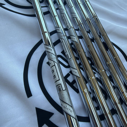 TITLEIST T100s IRONS (2019) / 5 - PW / RH / AMT White Stiff Flex / GOOD USED