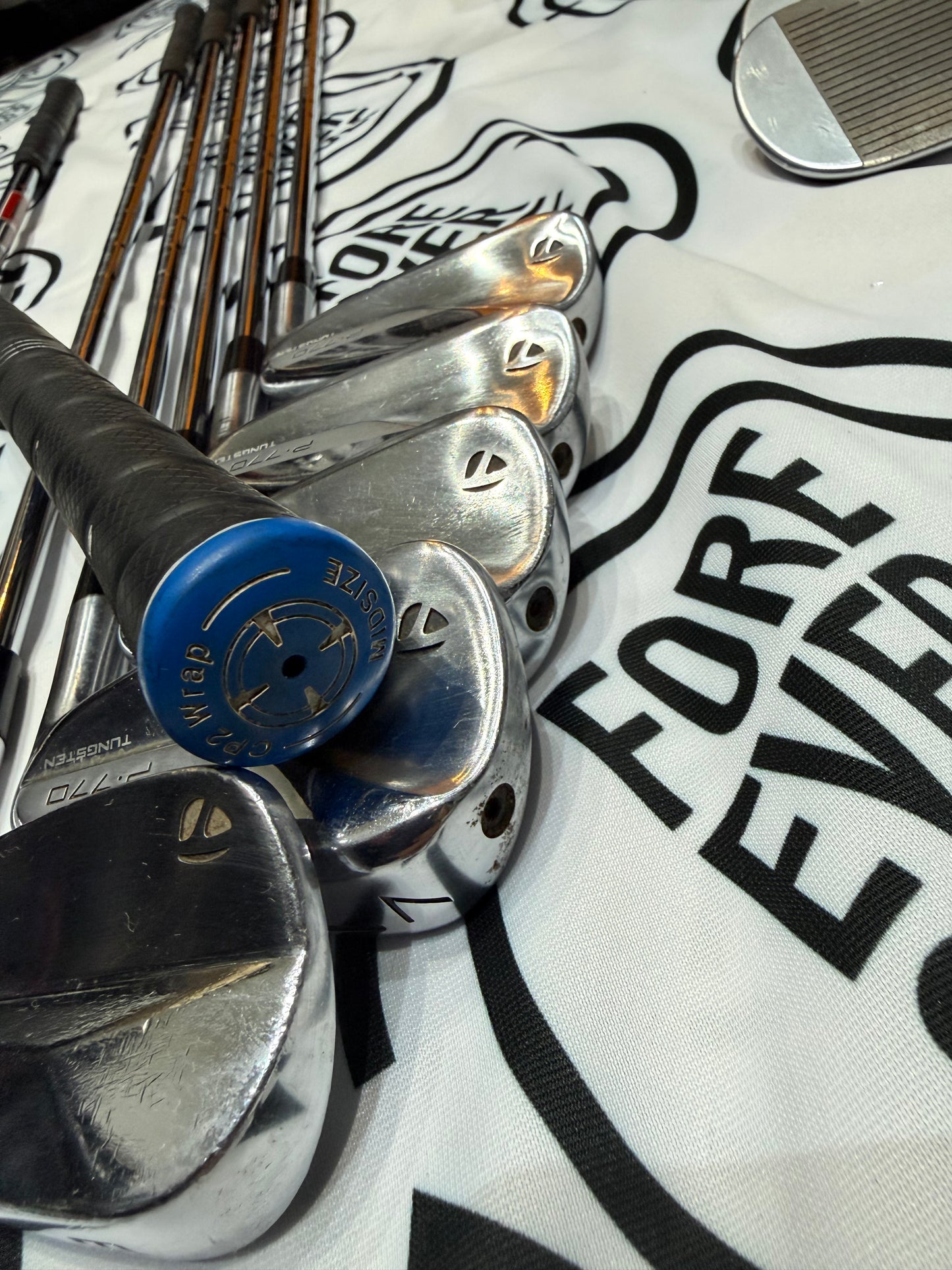 TAYLORMADE P770/P7MB (2020) IRONS / 4 - PW / 110g Reg Flex