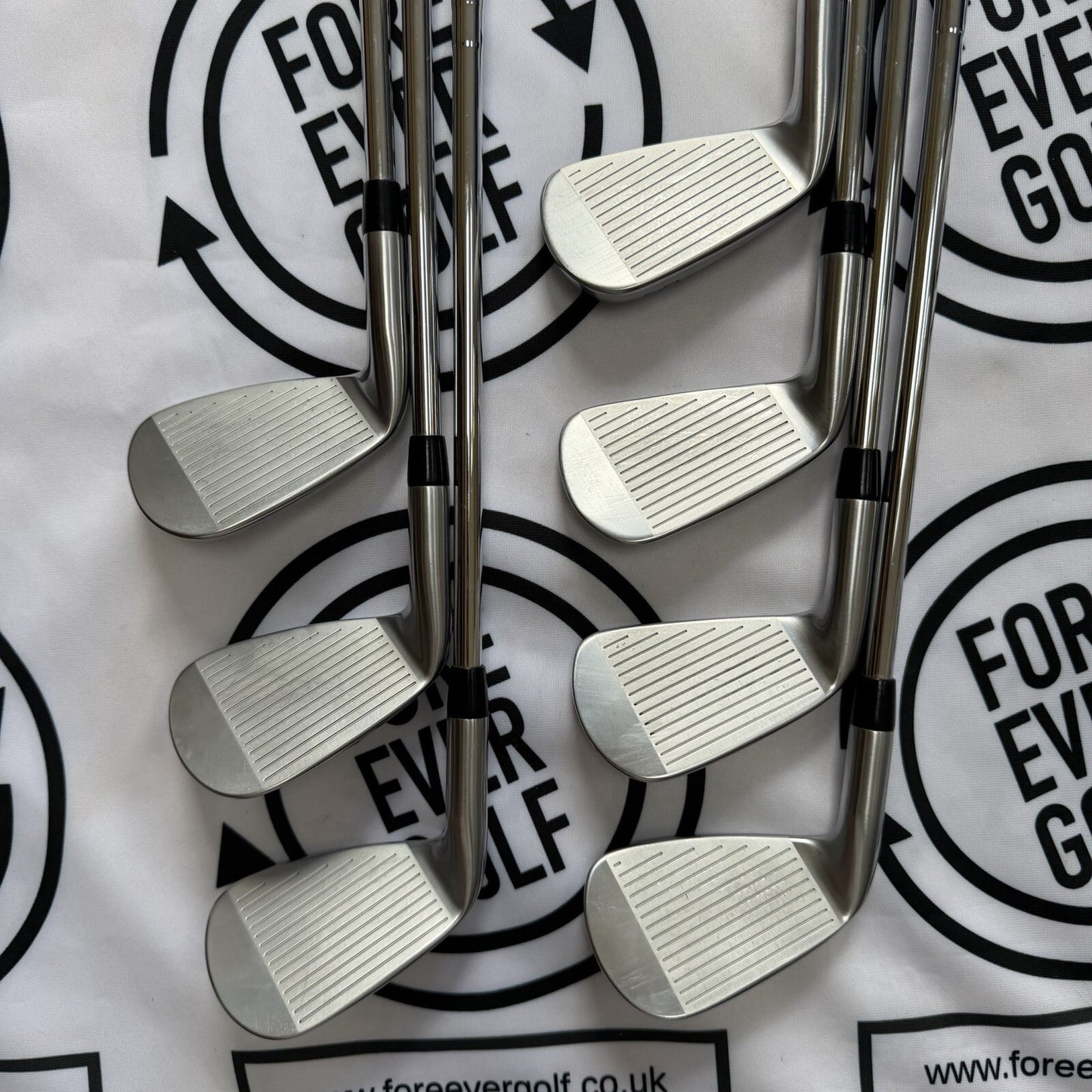 TITLEIST T250 IRONS / 5 - PW + 48 / RH / AWT Black - Stiff Flex / MINT USED