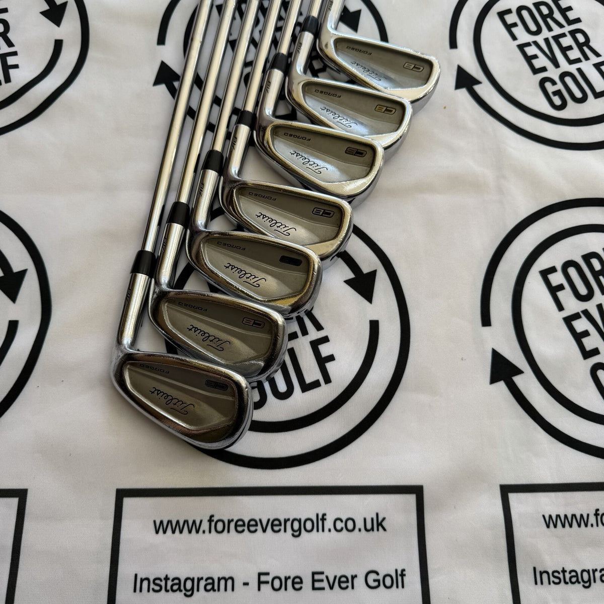 TITLEIST 718 CB IRONS / 4 - PW / Mens RH / S300 AMT White Stiff Flex / GOOD USED