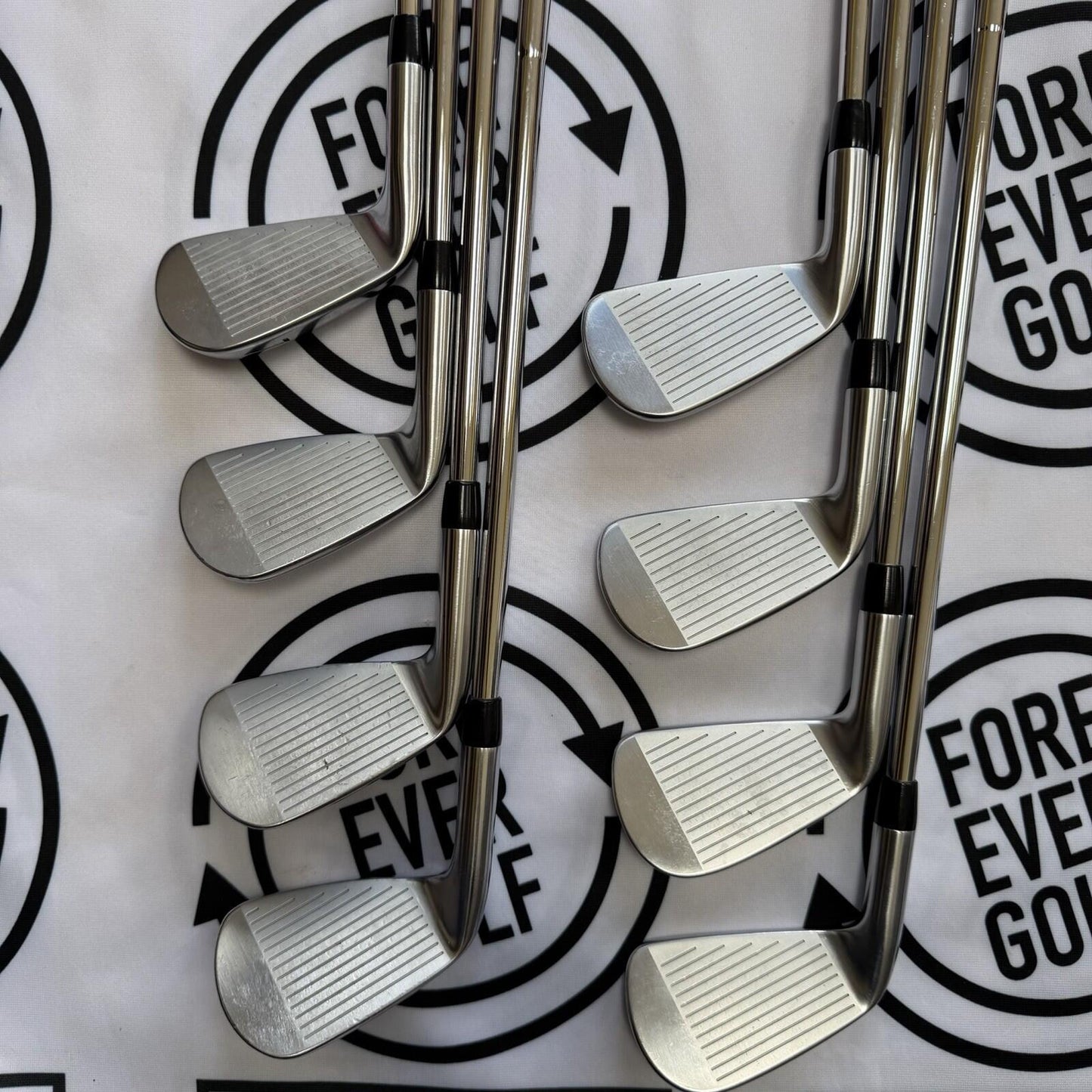 TITLEIST T100 (2021) IRONS / 3 - PW / Mens RH / AWT WHITE Reg Flex Shafts / VGC
