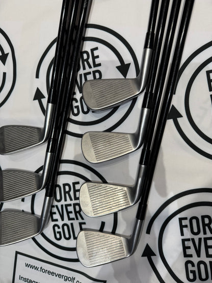 TAYLORMADE P790 (2021) IRONS / 4 - PW / RH / 105g Stiff Flex / Graphite Shafts