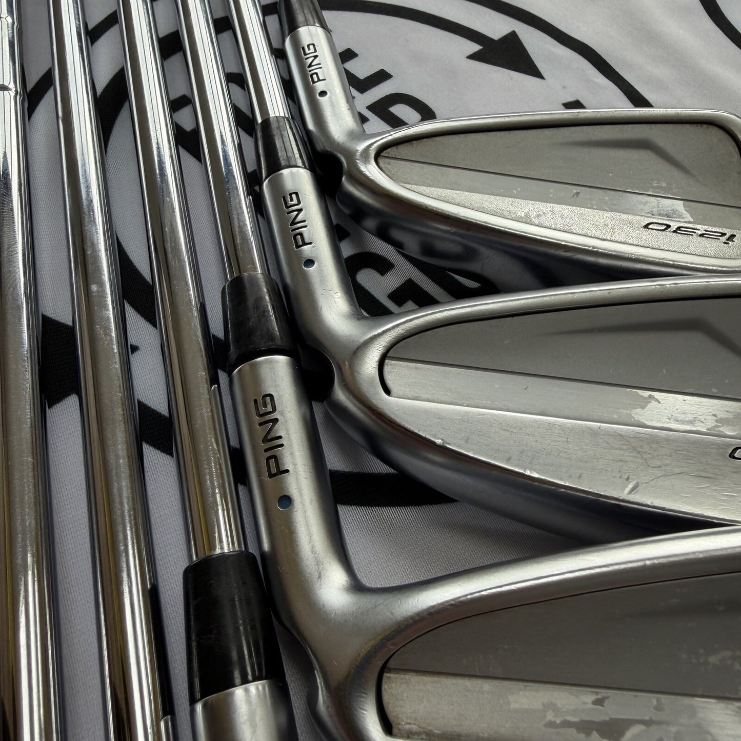 PING i230 IRONS / 5 - PW / Blue Dot / Mens RH / 85g Reg Flex / GOOD USED