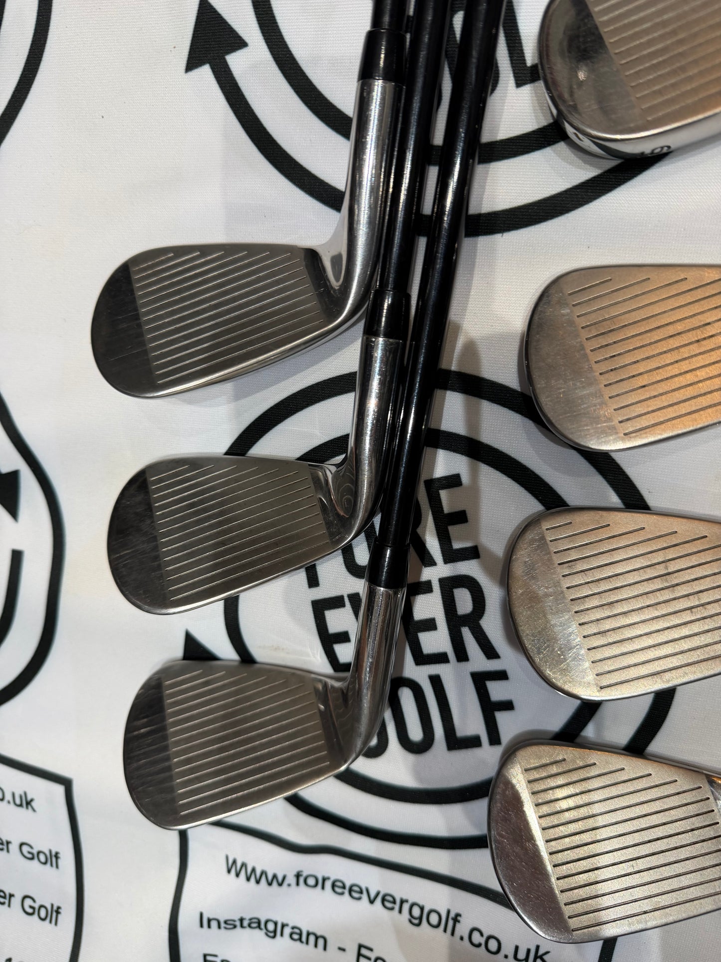 CALLAWAY Ai SMOKE IRONS / 6 - SW / RH / 85g Reg Flex Graphite Shafts