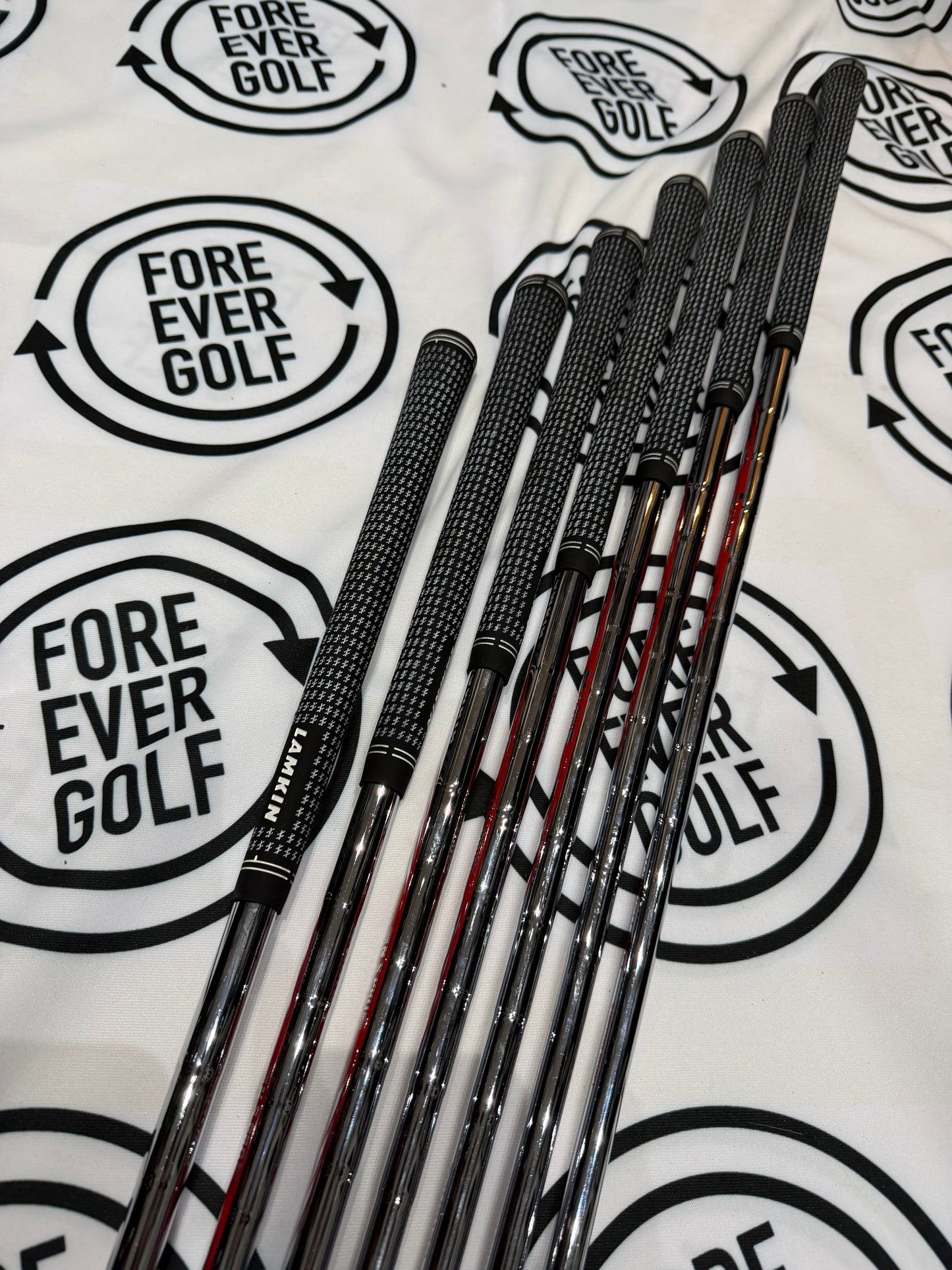 TAYLORMADE P770 (2024) IRONS / 4 - PW / RH / 120g Stiff Flex