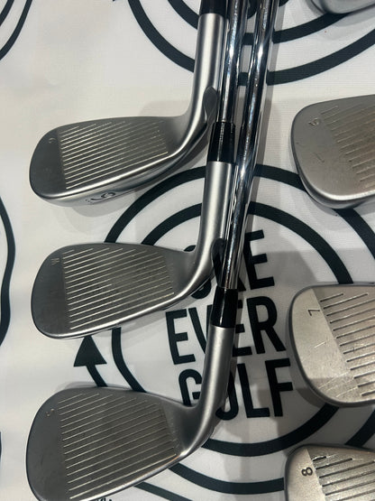PING G400 IRONS / 4 - PW / BLUE Dot / RH / 98g Reg Flex
