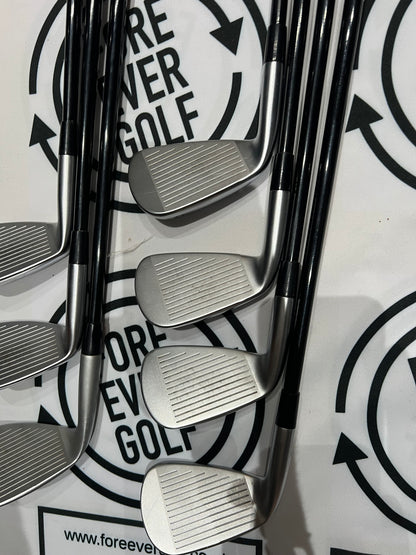 MIZUNO JPX 925 HOT METAL PRO IRONS / 5 - SW / RH / 55g Graphite A Flex
