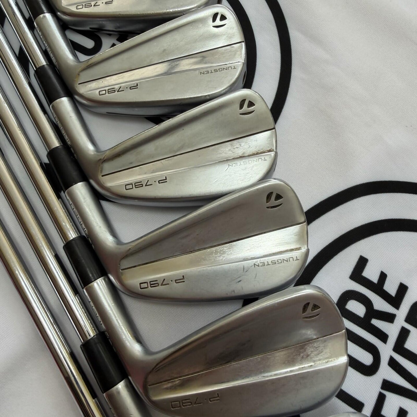 TAYLORMADE P790 (2023) IRONS / 4 - PW / Mens RH / 85g Stiff Flex / GOOD USED