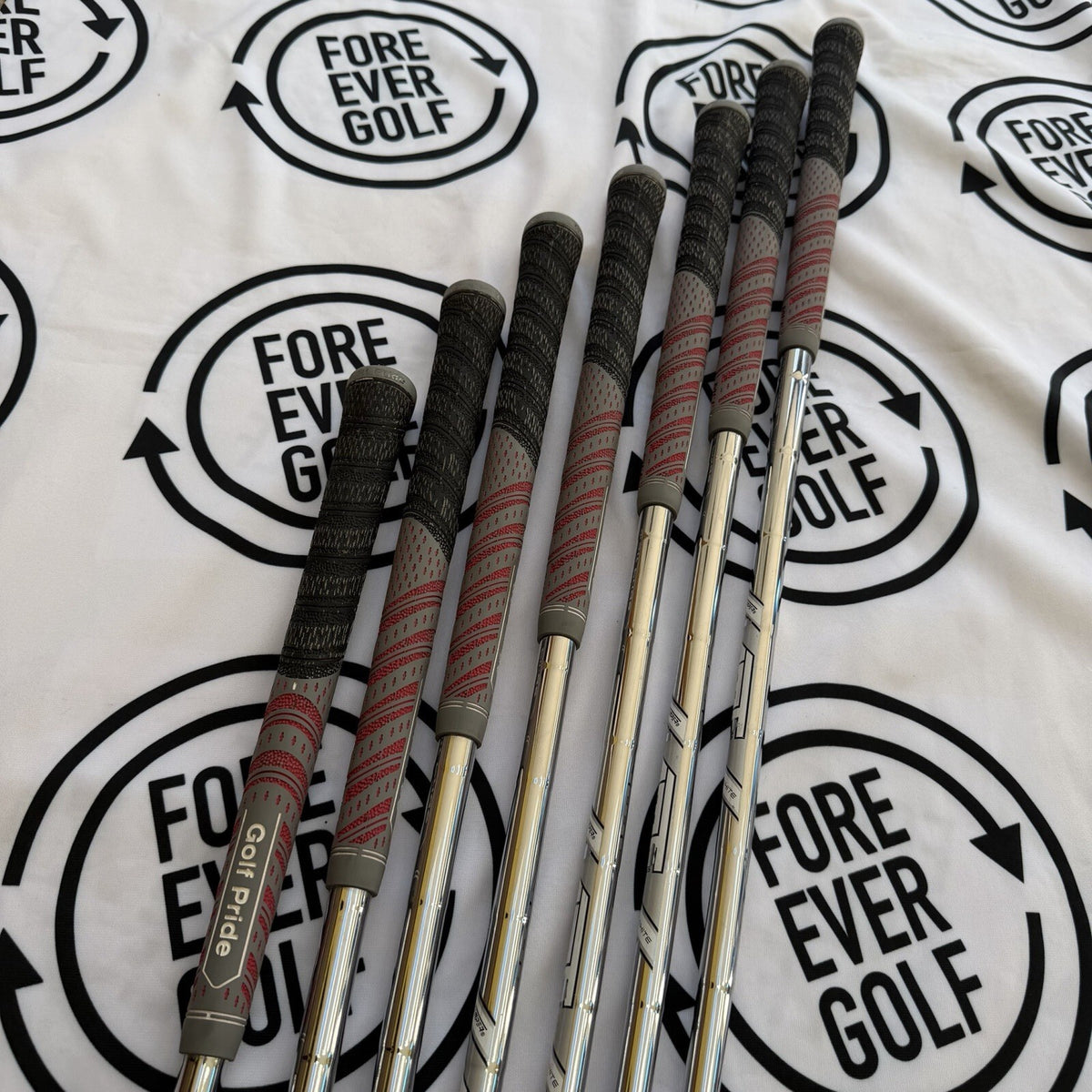 TITLEIST 718 CB IRONS / 4 - PW / Mens RH / S300 AMT White Stiff Flex / GOOD USED