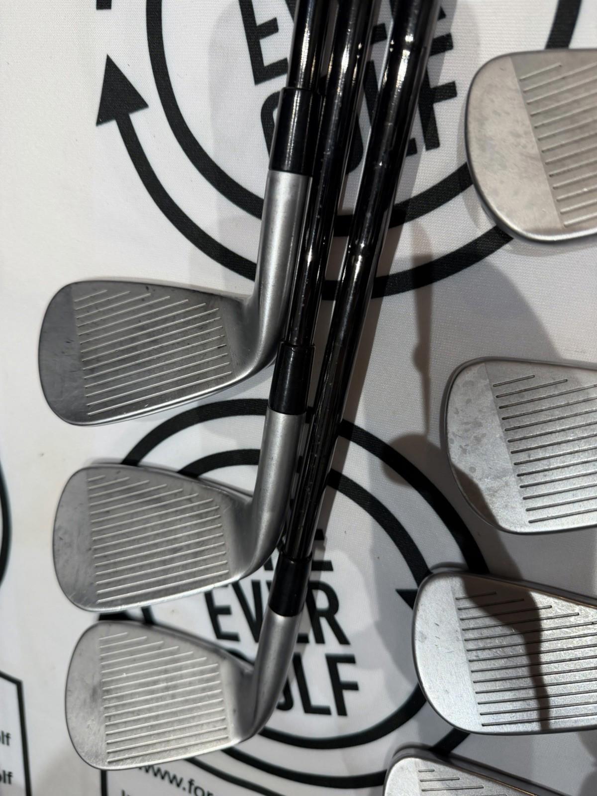 TAYLORMADE P790 (2023) IRONS / 4 - PW / RH / 120g Stiff Flex / GOOD USED