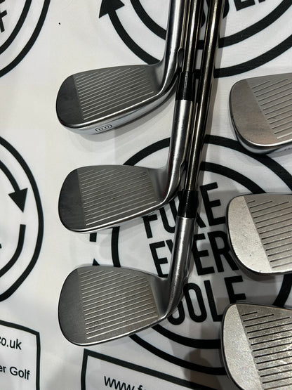 PING i210 IRONS / 5 - PW / BLUE DOT / RH / Reg Flex Graphite Shafts