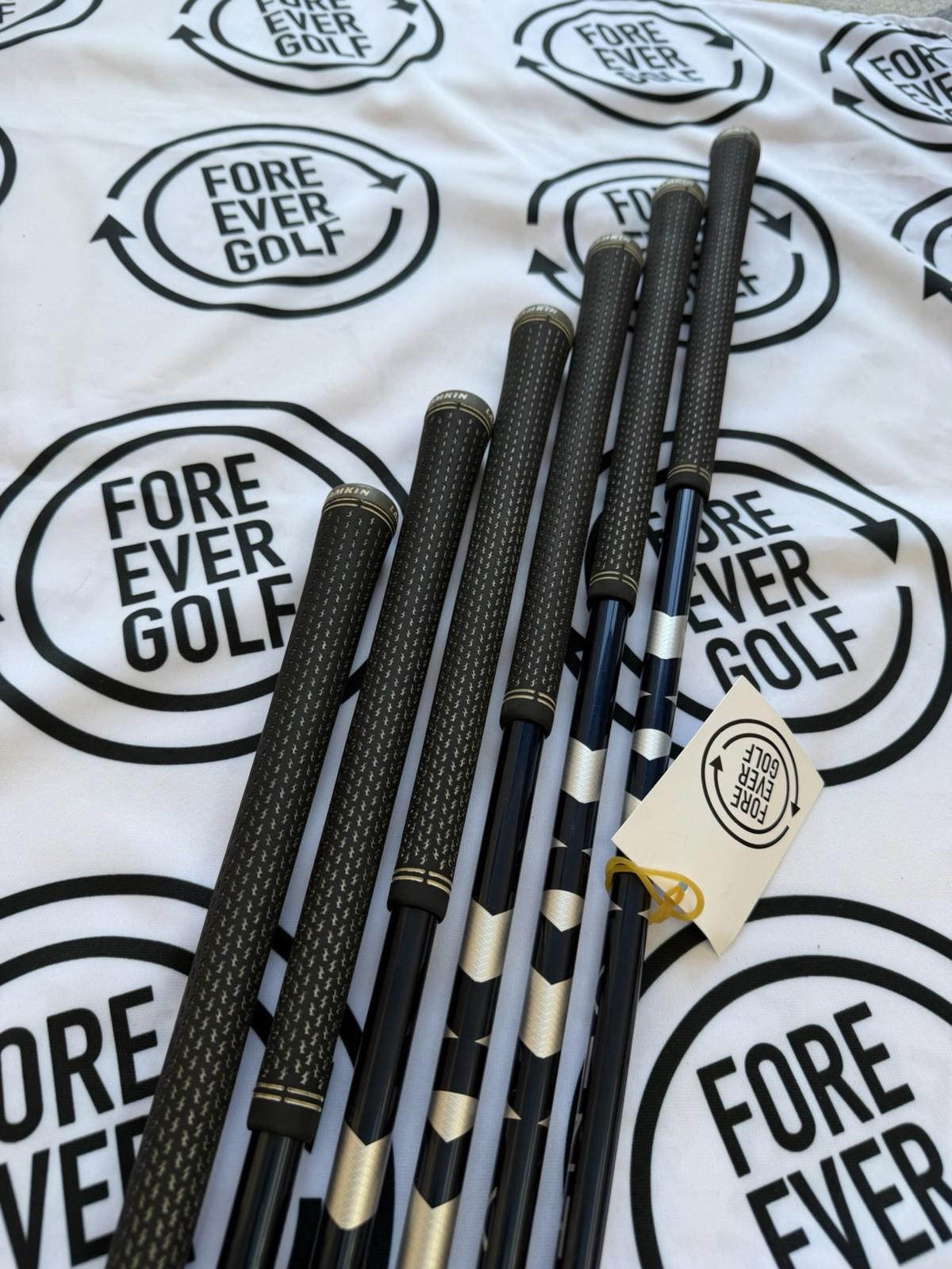 TAYLORMADE SIM2 MAX IRONS / 5 - PW / Mens RH / 60g Reg Flex (Graphite) / GOOD