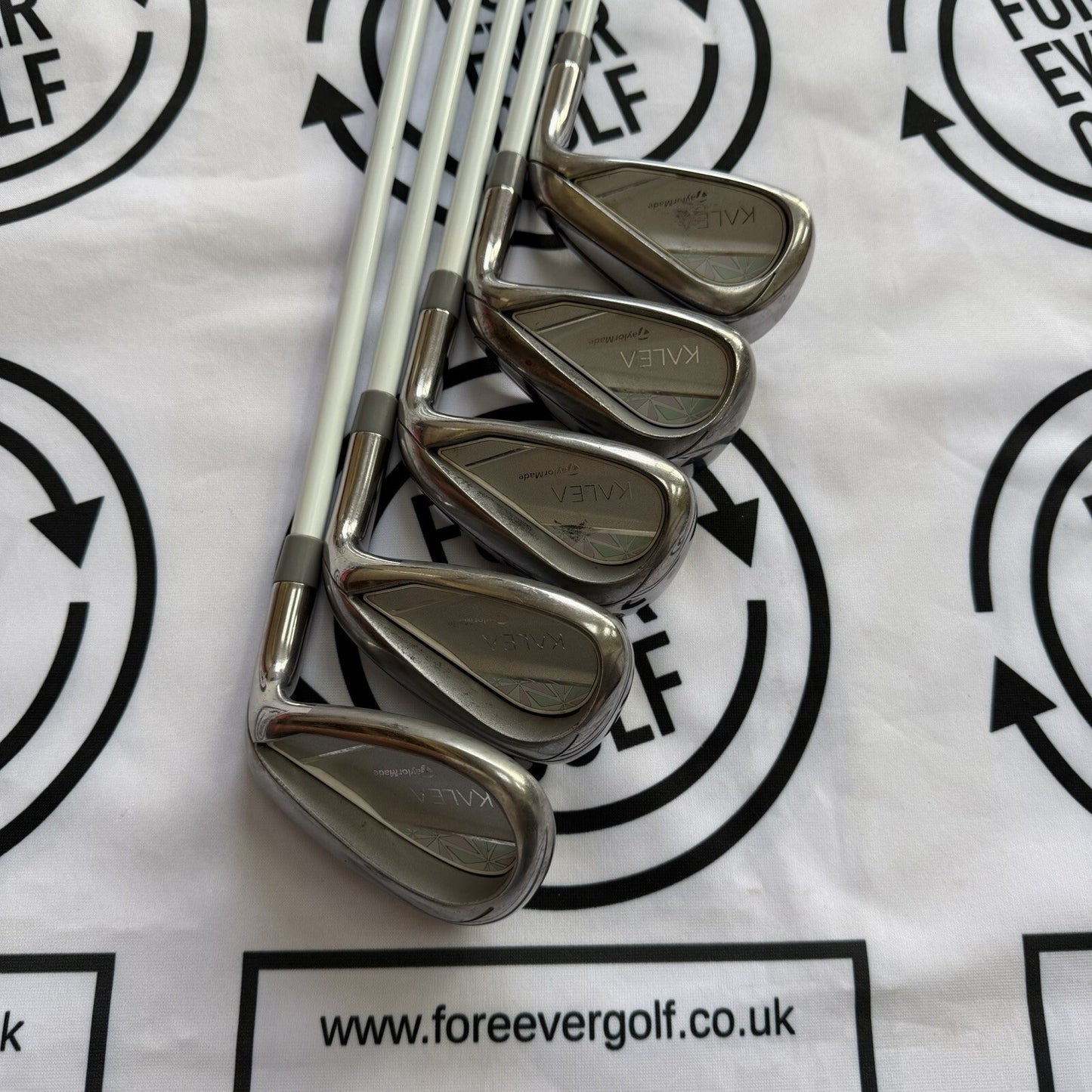 TAYLORMADE KALEA IRONS / 7 - SW / Ladies RH / 45g Ultralite Ladies Flex / GOOD