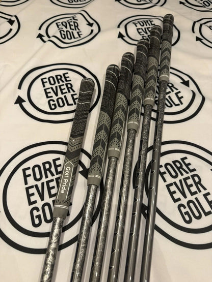 CALLAWAY ELYTE HL IRONS / 6 - GW / RH / 65g Reg Flex DENALI Graphite Shafts / VG