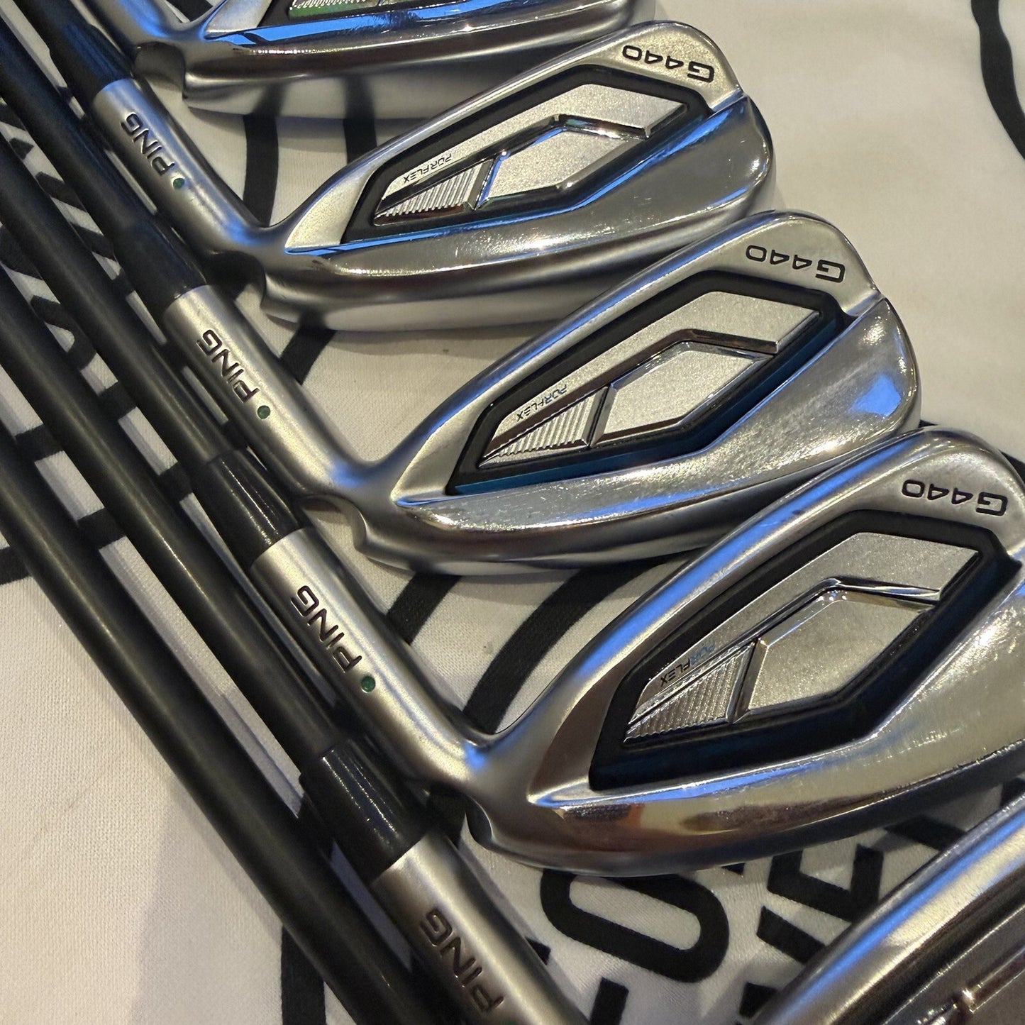 PING G440 IRONS / 5 - PW / RH / AWT SR Graphite Shafts / Green Dot / V.GOOD USED