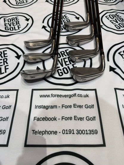 TAYLORMADE STEALTH IRONS / 5 - SW / RH 60g Reg Flex Graphite Shafts