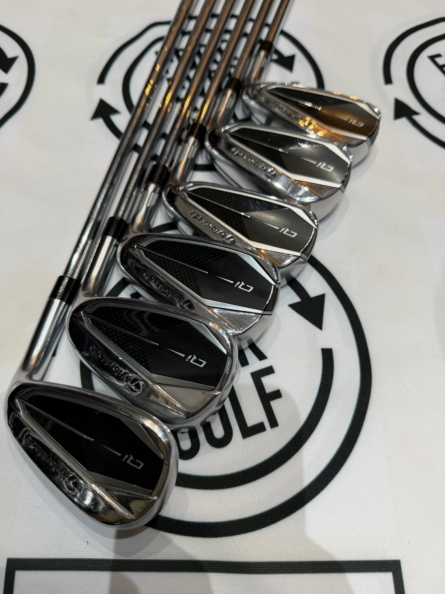 TAYLORMADE Qi IRONS / 5 - PW / RH / 85g Stiff Flex