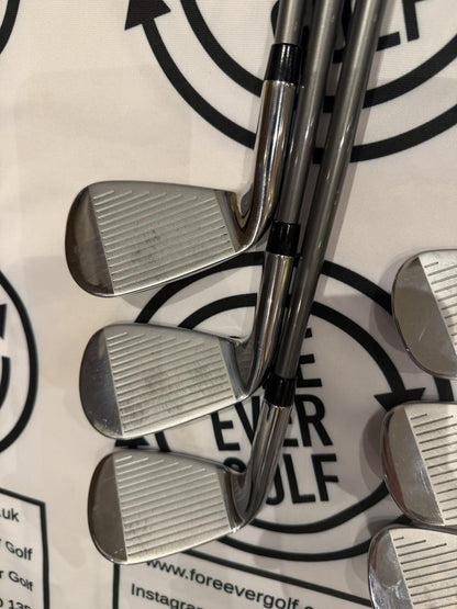 CALLAWAY ELYTE HL IRONS / 6 - GW / RH / 65g Reg Flex DENALI Graphite Shafts / VG