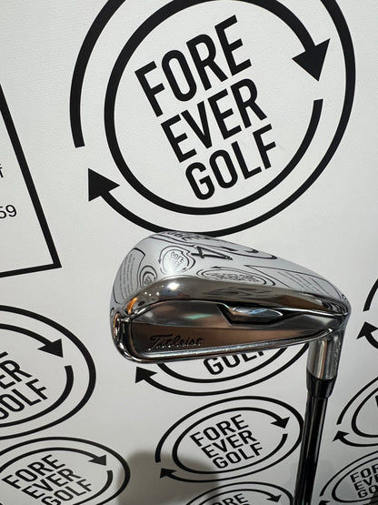 TITLEIST U505 4 IRON / Mens RH / 80g Regular Flex (5.5)