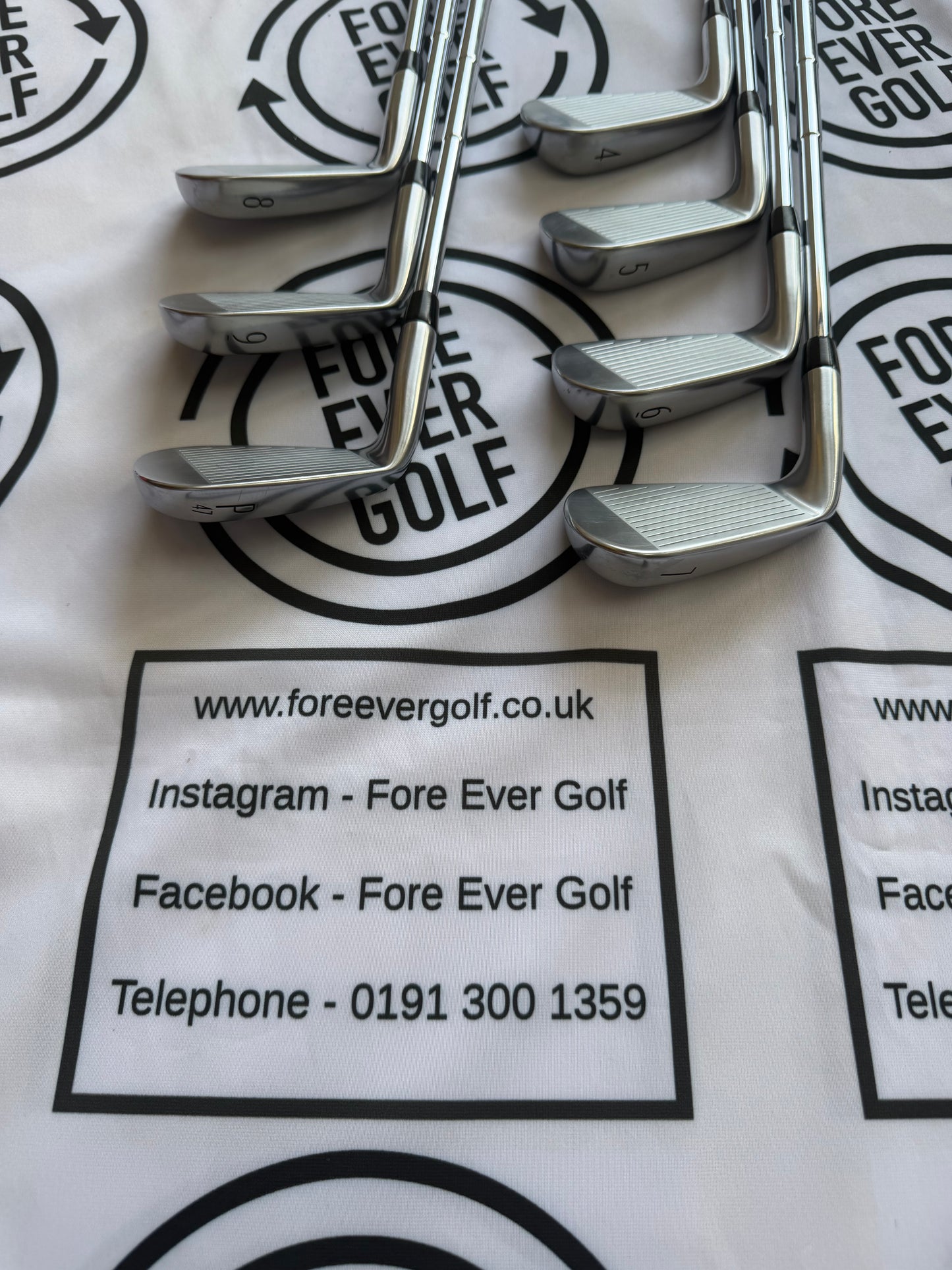 TITLEIST T250/T250* COMBO IRON SET / 4 - PW / RH / AMT White X Flex / MINT USED