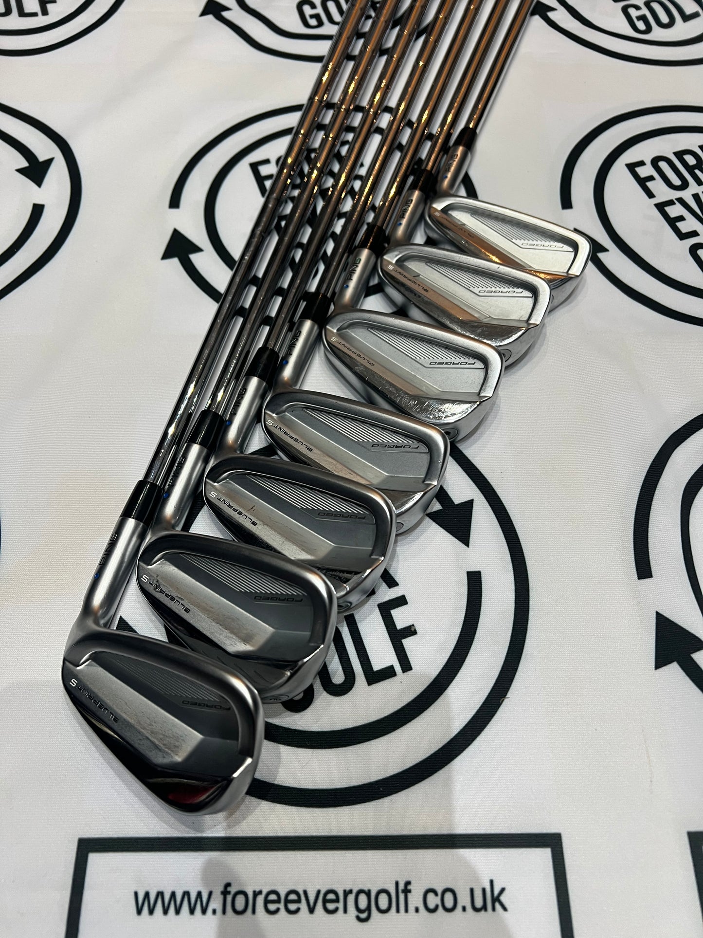 PING BLUEPRINT S IRONS / 4 - PW / RH / 105g Stiff Flex / BLUE DOT
