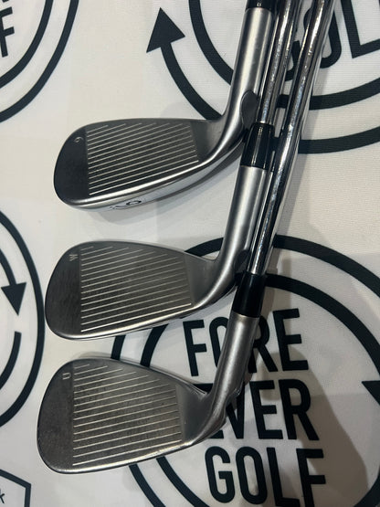 PING G400 IRONS / 5 - UW / Mens RH / Regular Flex / Black Dot