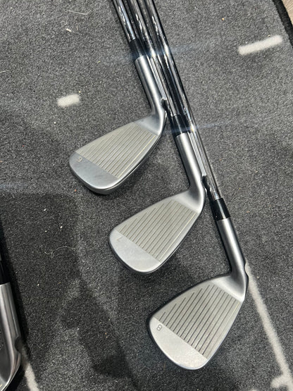 PING G425 IRONS / 6 - UW / Orange Dot / RH / Regular Flex