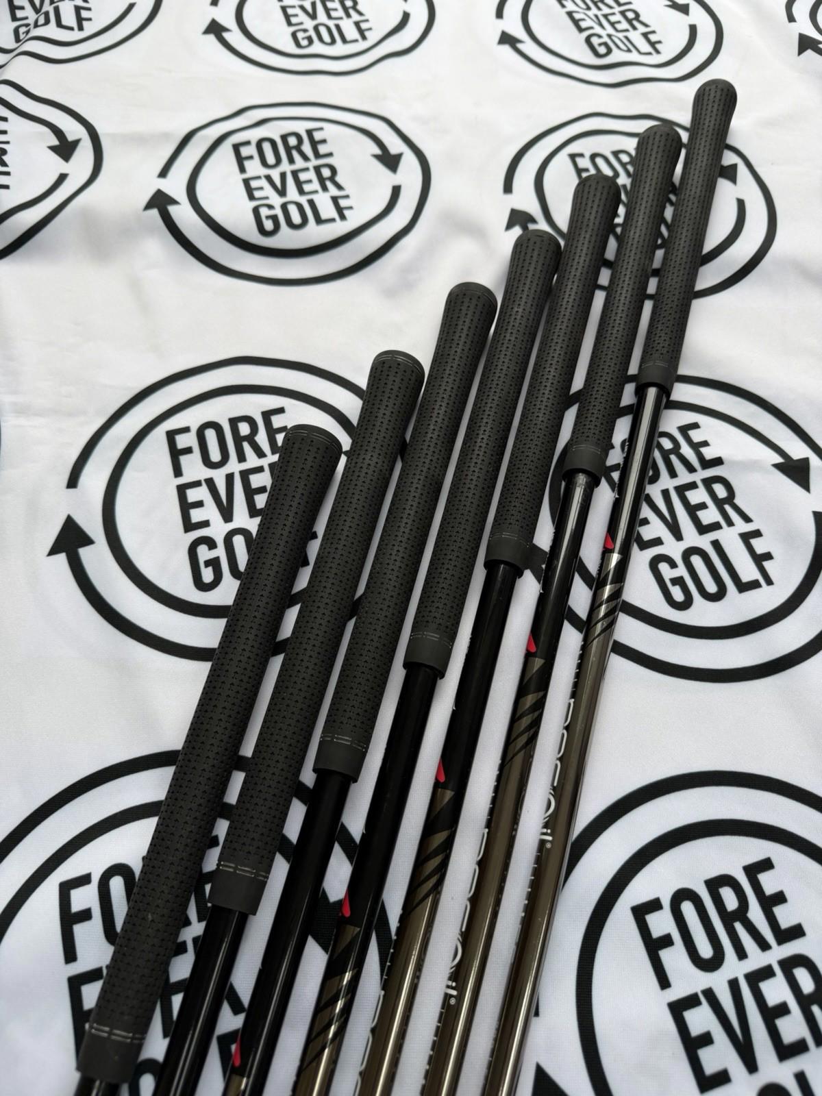 SRIXON ZXi5 IRONS / 4 - PW / Mens RH / Stiff Flex Graphite Shafts / V.GOOD USED